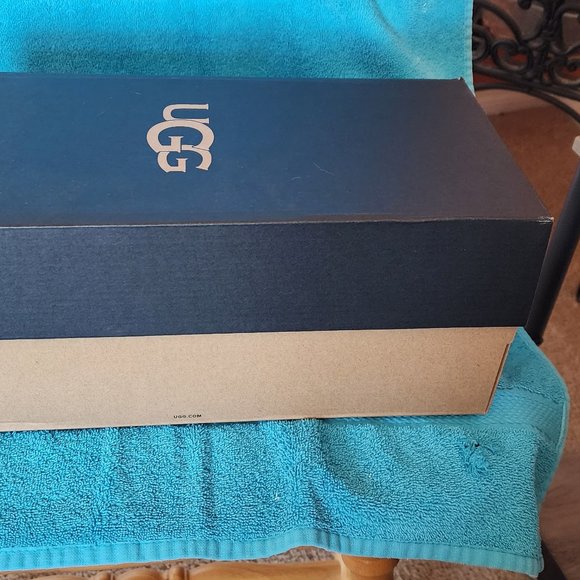 NEW IN BOX!! Men\'s Red UGG SPORT YEAH Sandals, Size 11 main image 9